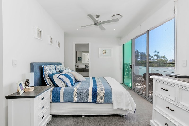 Photo - 1/5 Egerton Street, Southport QLD 4215 - Image 5