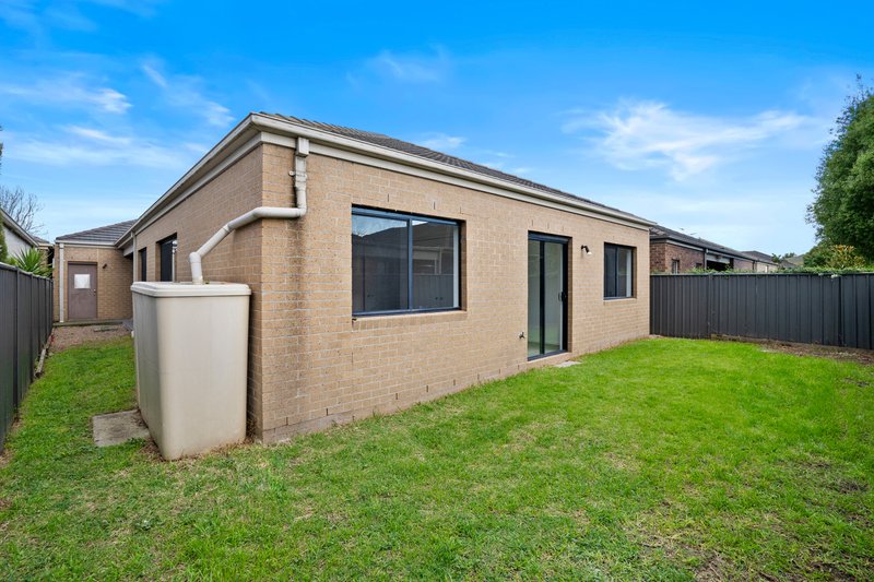 Photo - 15 Eildon Circuit, South Morang VIC 3752 - Image 14