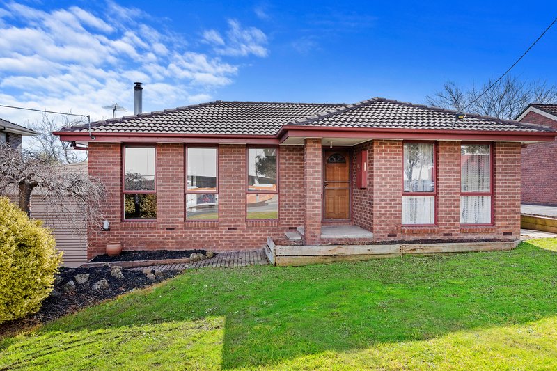 15 El Centro , Chirnside Park VIC 3116