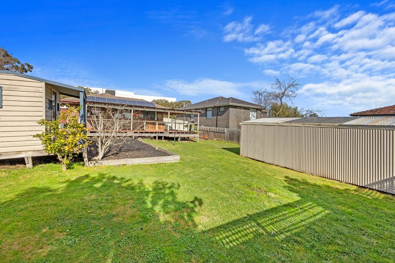 Photo - 15 El Centro , Chirnside Park VIC 3116 - Image 17