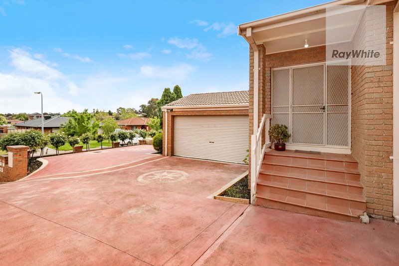 Photo - 1/5 Elgata Close, Meadow Heights VIC 3048 - Image 3