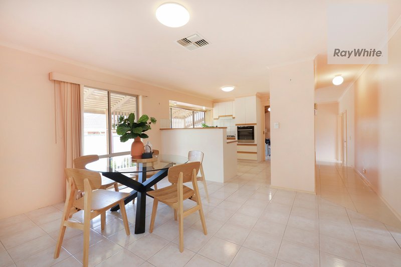 Photo - 1/5 Elgata Close, Meadow Heights VIC 3048 - Image 5