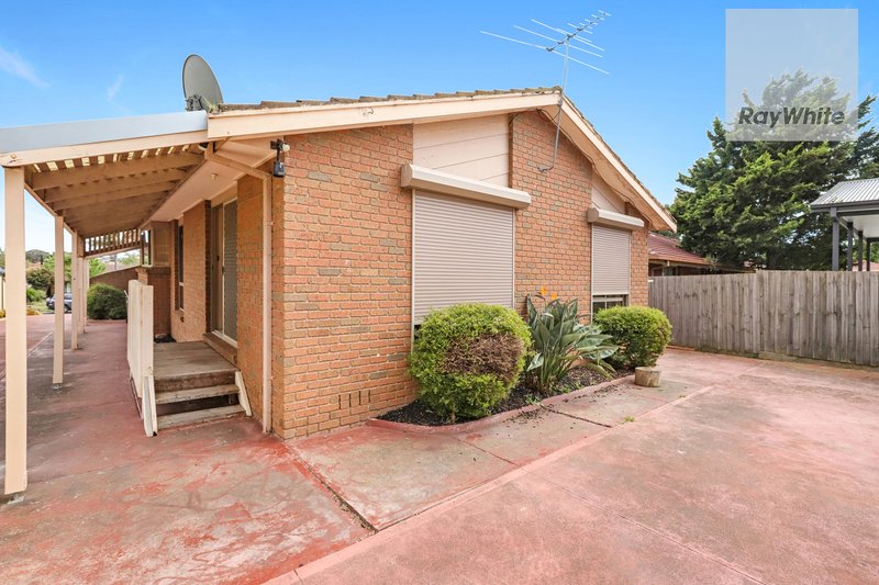 Photo - 1/5 Elgata Close, Meadow Heights VIC 3048 - Image 15