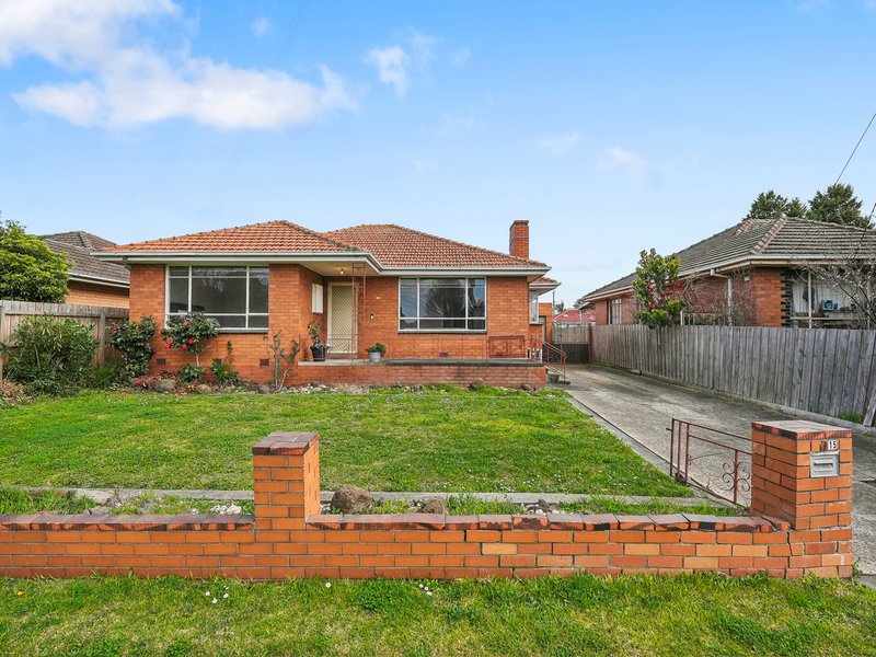 15 Elizabeth Court, Reservoir VIC 3073