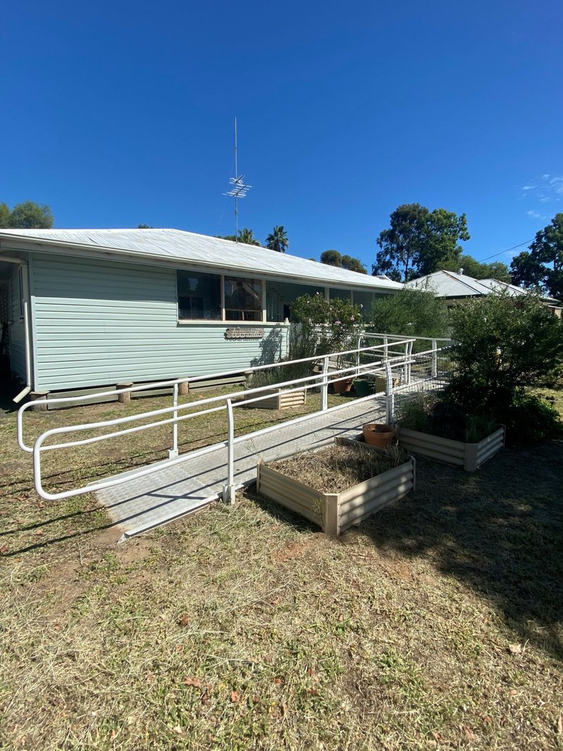 15 Elizabeth Street, Mitchell QLD 4465