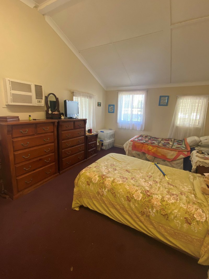 Photo - 15 Elizabeth Street, Mitchell QLD 4465 - Image 4