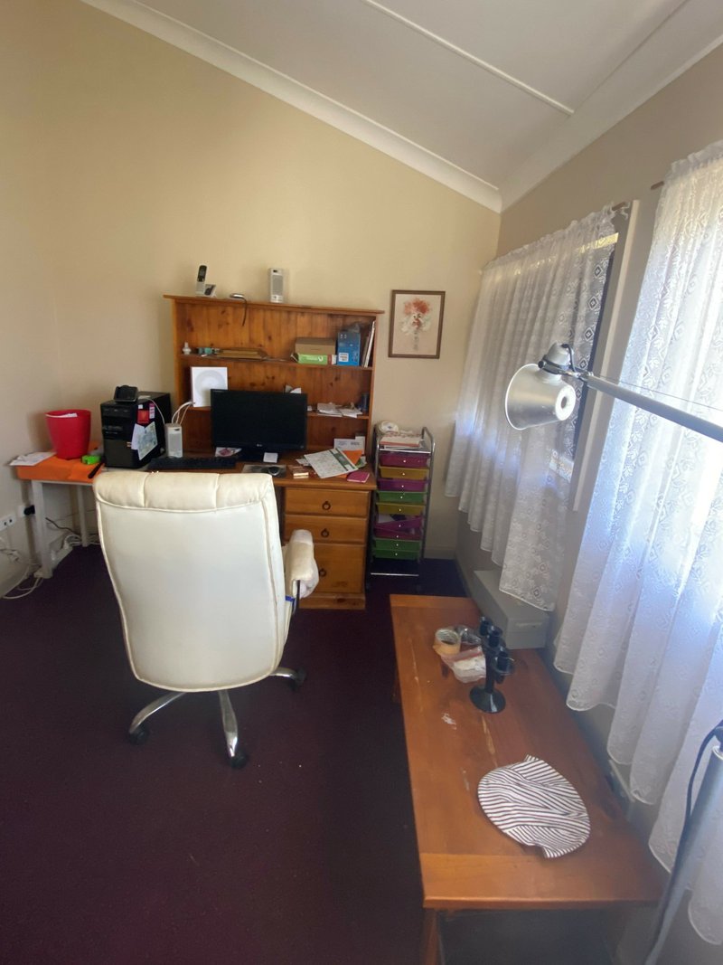 Photo - 15 Elizabeth Street, Mitchell QLD 4465 - Image 6