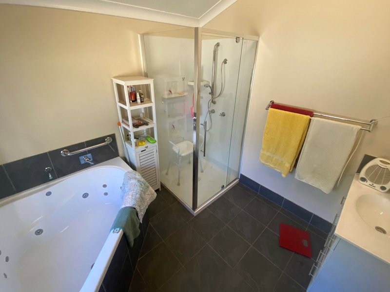 Photo - 15 Elizabeth Street, Mitchell QLD 4465 - Image 7