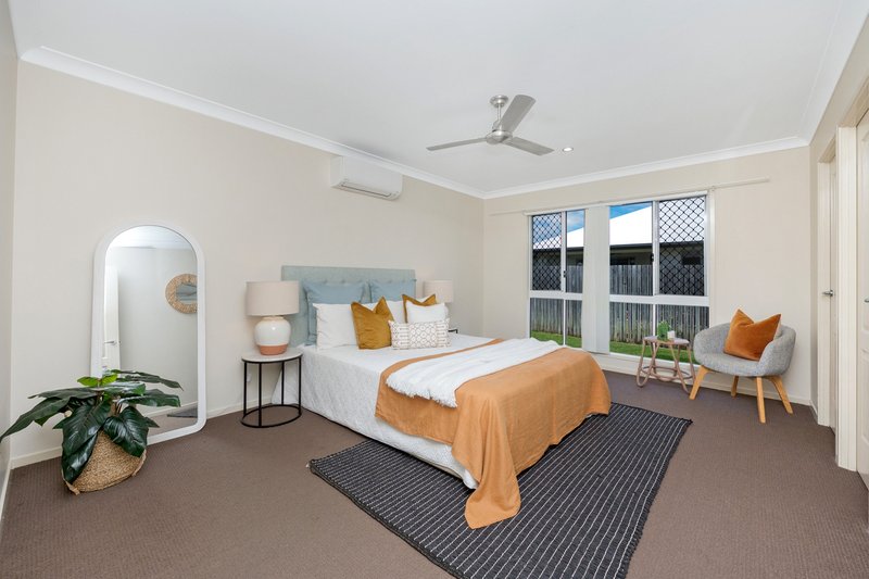 Photo - 15 Ellenor Street, Mount Low QLD 4818 - Image 4