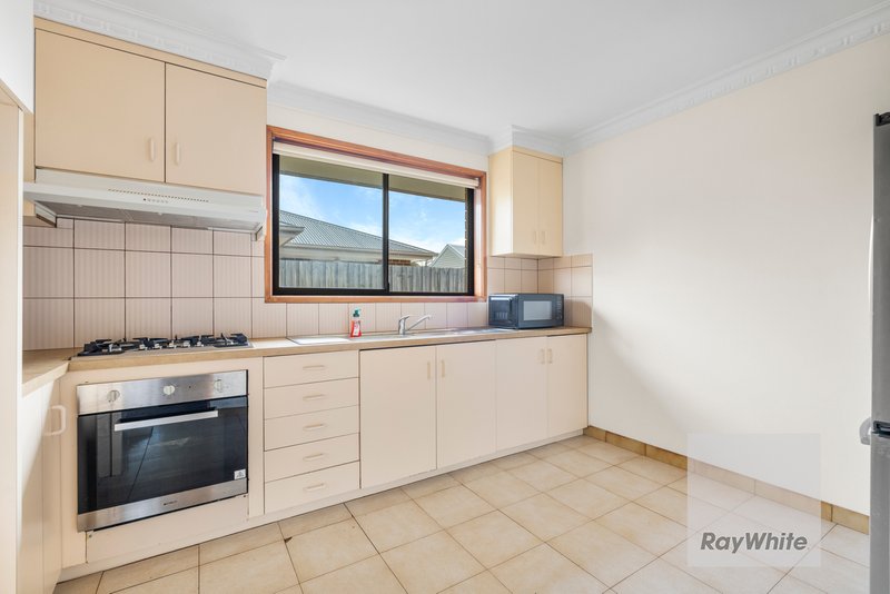 Photo - 15 Ellerslie Street, Kingsbury VIC 3083 - Image 3