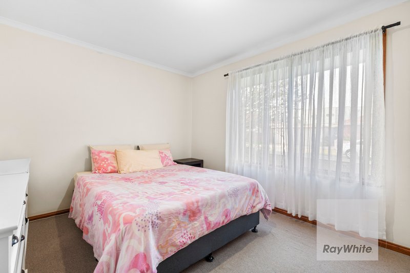 Photo - 15 Ellerslie Street, Kingsbury VIC 3083 - Image 6