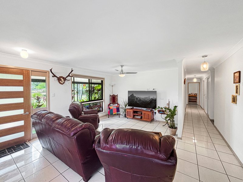 Photo - 15 Elm Road, Walloon QLD 4306 - Image 12