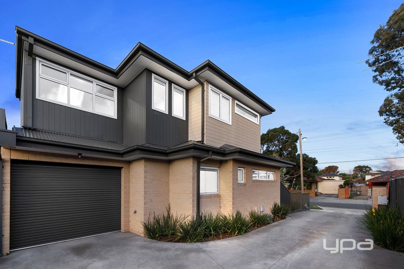 Photo - 1/5 Emily Street, St Albans VIC 3021 - Image 2