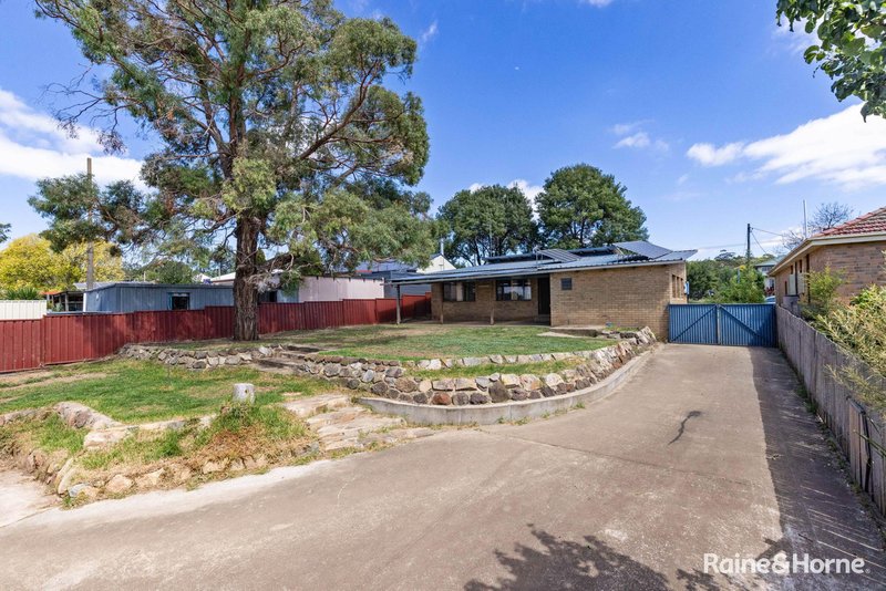 Photo - 15 Emmerson Street, Goulburn NSW 2580 - Image 2