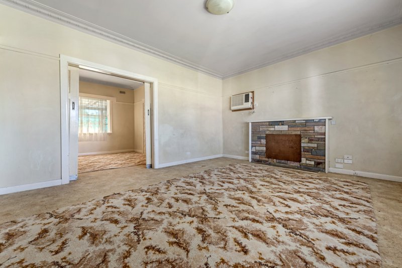 Photo - 15 Ernest Street, Sunshine VIC 3020 - Image 3