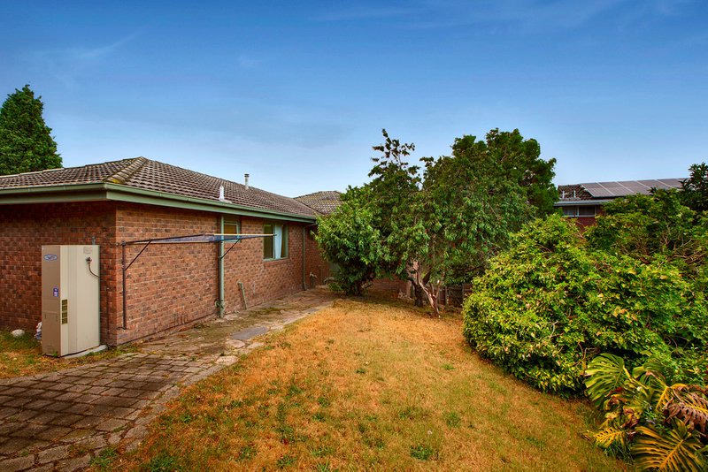 Photo - 15 Erskine Crescent, Wheelers Hill VIC 3150 - Image 10