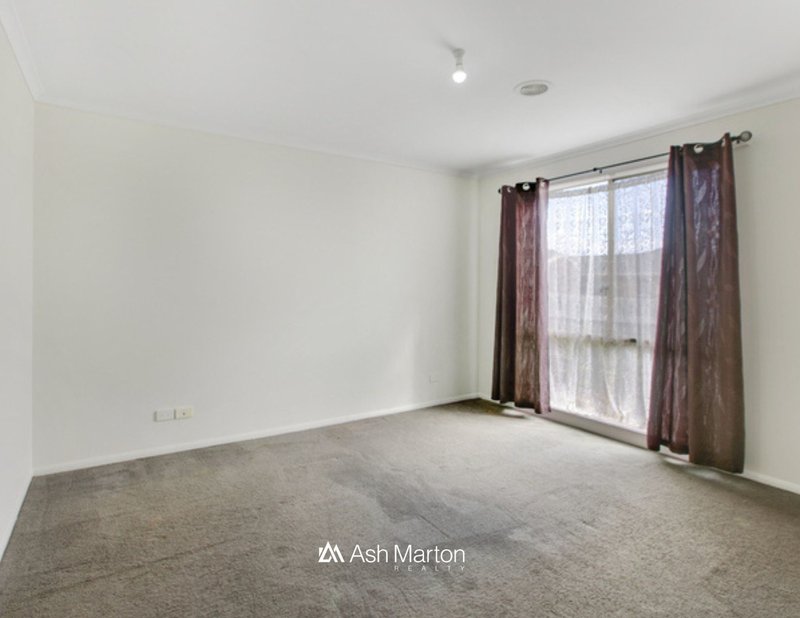 Photo - 15 Esta Court, Carrum Downs VIC 3201 - Image 2