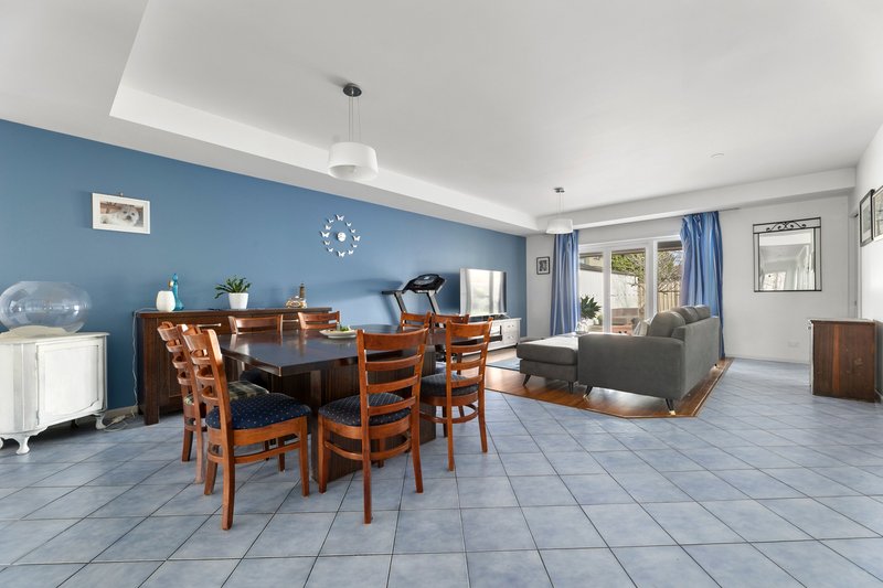Photo - 15 Eucra Street, Hadfield VIC 3046 - Image 2