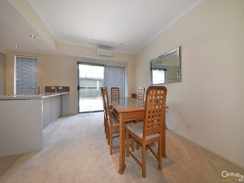 Photo - 15 Eveleigh Boulevard, Clarkson WA 6030 - Image 8