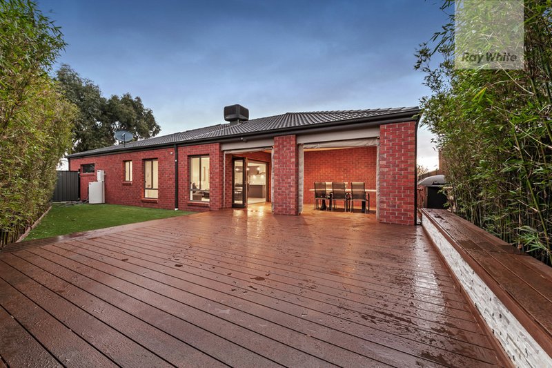 Photo - 15 Eveline Street, Craigieburn VIC 3064 - Image 16