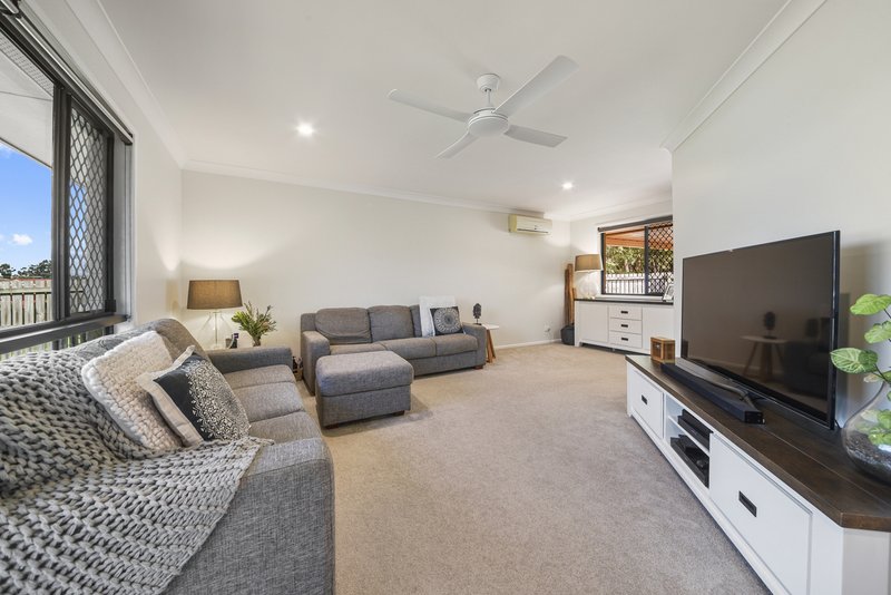 Photo - 15 Ewan Place, Bracken Ridge QLD 4017 - Image 3