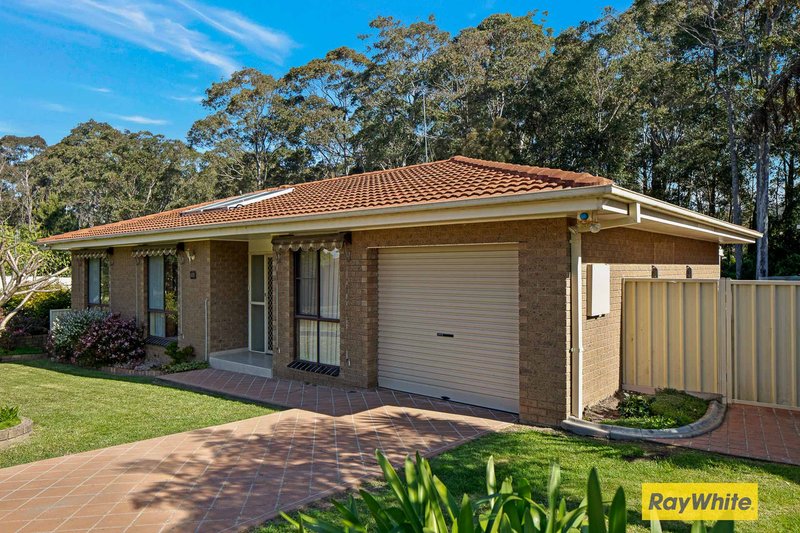 15 Explorers Way, Surf Beach NSW 2536