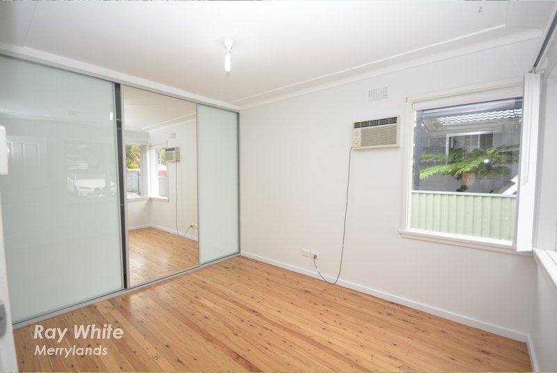 Photo - 15 Fairfield Road, Woodpark NSW 2164 - Image 7