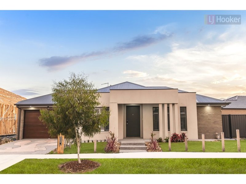 15 Fame Way, Craigieburn VIC 3064