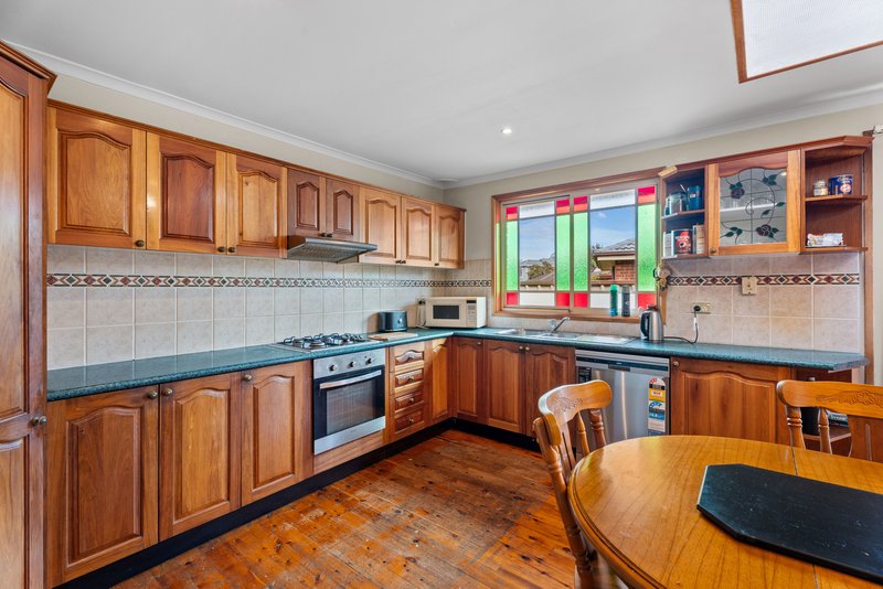 Photo - 15 Farmview Drive, Cranebrook NSW 2749 - Image 6