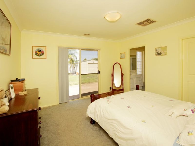 Photo - 15 Featherwood Road, Springvale NSW 2650 - Image 9