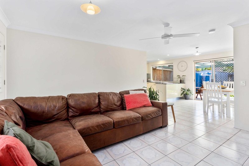 Photo - 1/5 Felicia Court, Burleigh Waters QLD 4220 - Image 3