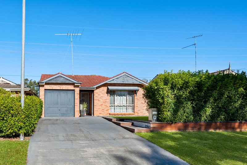 Photo - 15 Ferntree Close, Glenmore Park NSW 2745 - Image 1