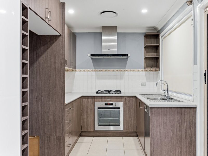 Photo - 15 Ferntree Close, Glenmore Park NSW 2745 - Image 2