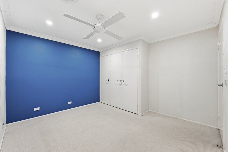 Photo - 15 Ferntree Close, Glenmore Park NSW 2745 - Image 7