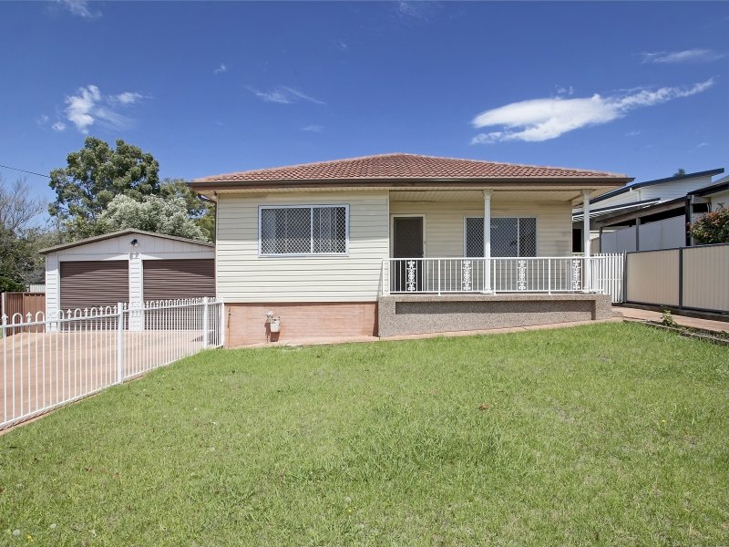 15 Fifth Avenue, Port Kembla NSW 2505