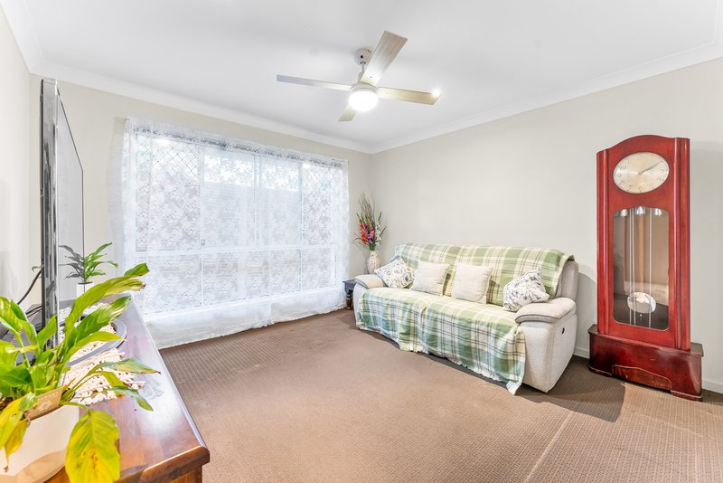 Photo - 15 Finch Close, Dakabin QLD 4503 - Image 8