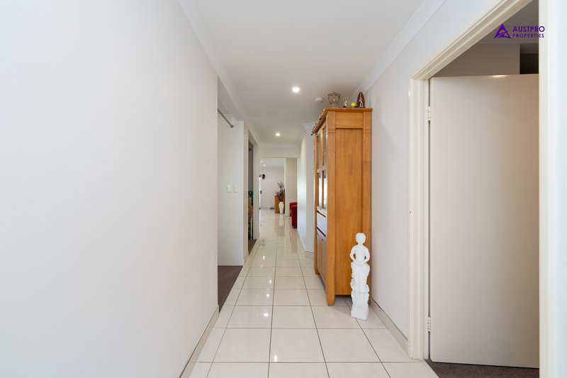 Photo - 15 Finchley Way, Wellard WA 6170 - Image 3