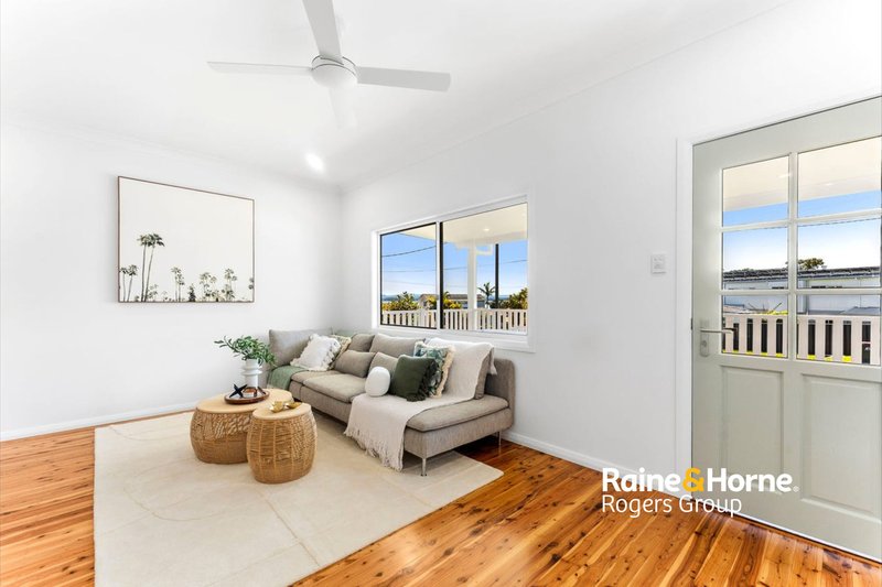 Photo - 15 First Avenue, Toukley NSW 2263 - Image 3