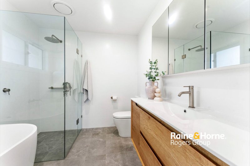 Photo - 15 First Avenue, Toukley NSW 2263 - Image 8
