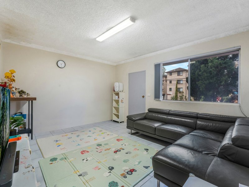 Photo - 1/5 Fisher Street, Cabramatta NSW 2166 - Image 3