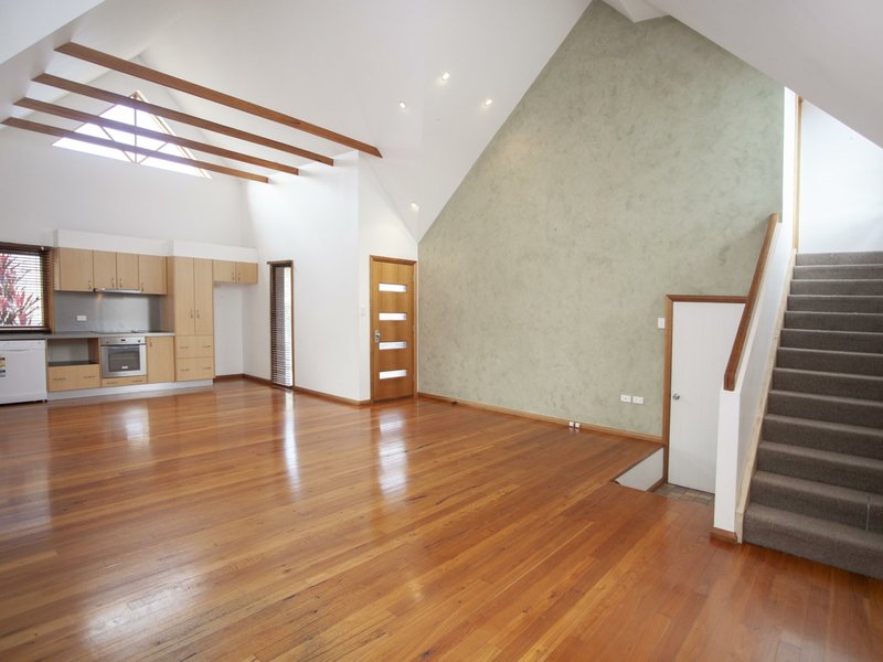 Photo - 1/5 Flagtail Avenue, Old Bar NSW 2430 - Image 3