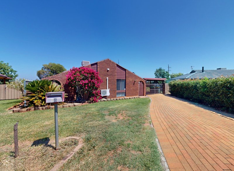 15 Flinders Close, Dubbo NSW 2830