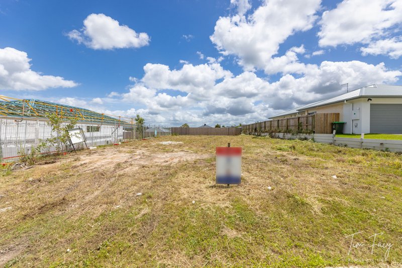 Photo - 15 Flinders Street, D'Aguilar QLD 4514 - Image 11