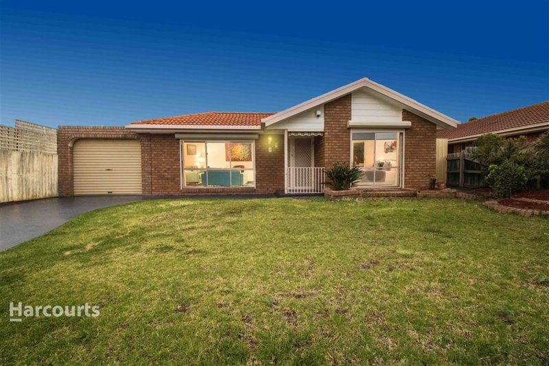 15 Flint Crescent, Delahey VIC 3037