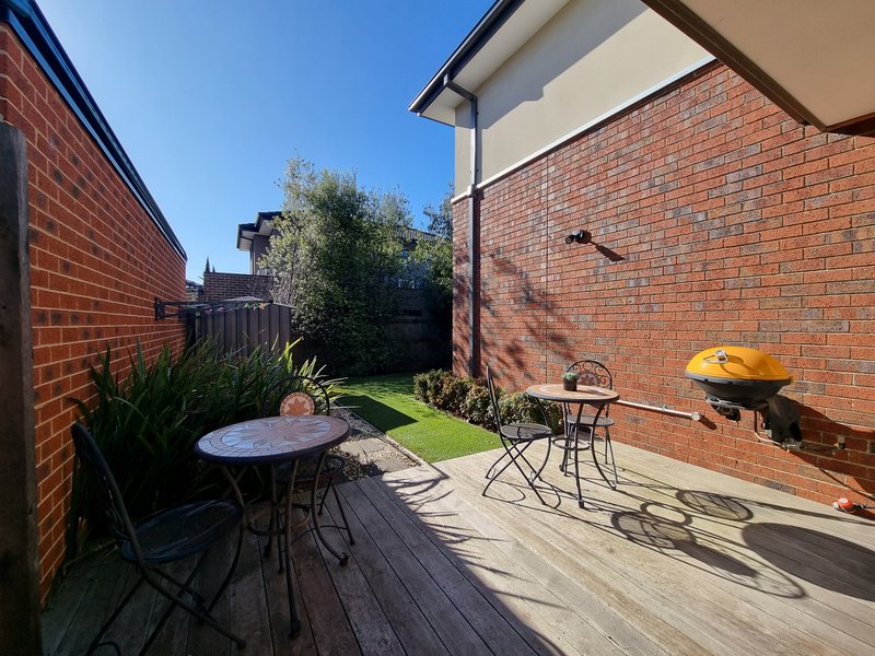 Photo - 1/5 Florence Avenue, Clayton VIC 3168 - Image 16