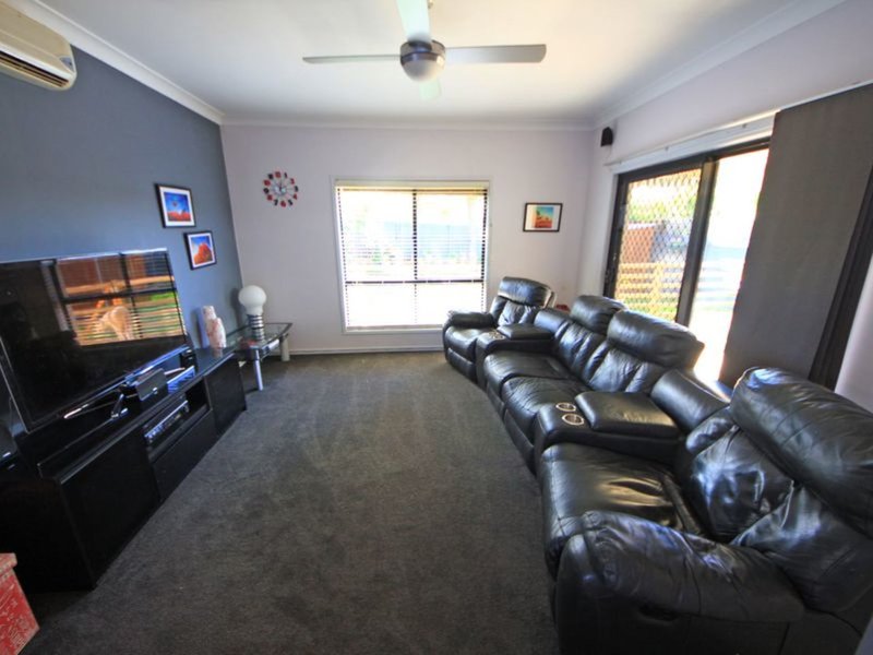 Photo - 15 Foambark Street, North Lakes QLD 4509 - Image 3