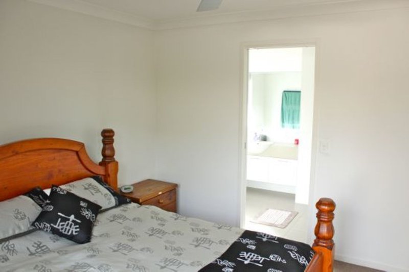 Photo - 15 Forest Grove Crescent, Sippy Downs QLD 4556 - Image 11