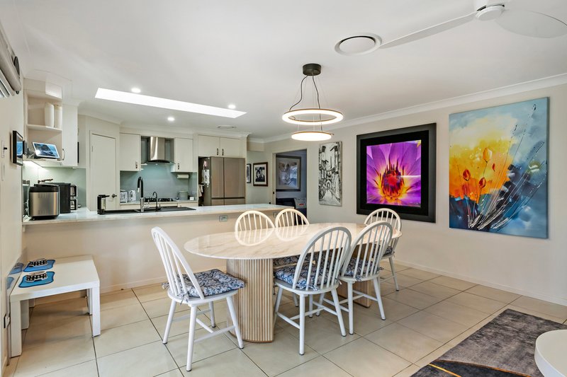 Photo - 15 Fortress Court, Bray Park QLD 4500 - Image 10