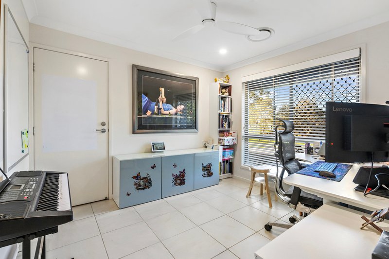 Photo - 15 Fortress Court, Bray Park QLD 4500 - Image 13
