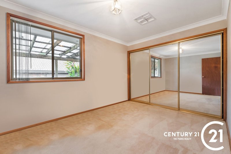 Photo - 15 Franklin Place, Bossley Park NSW 2176 - Image 7